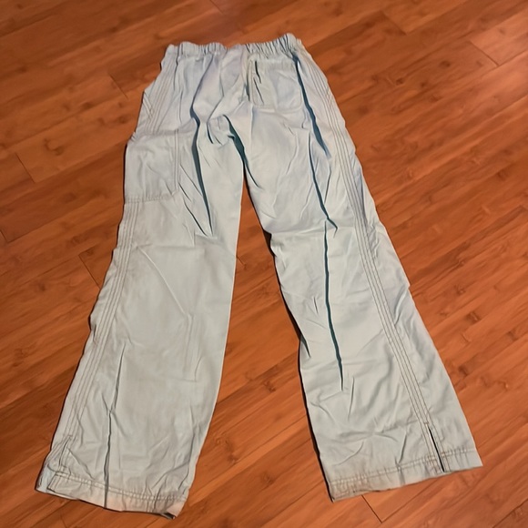 Koi scrub set leopard print blue cargo - Picture 11 of 14